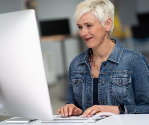 Why Small Business Owners and Freelancers Should Create Digital Courses